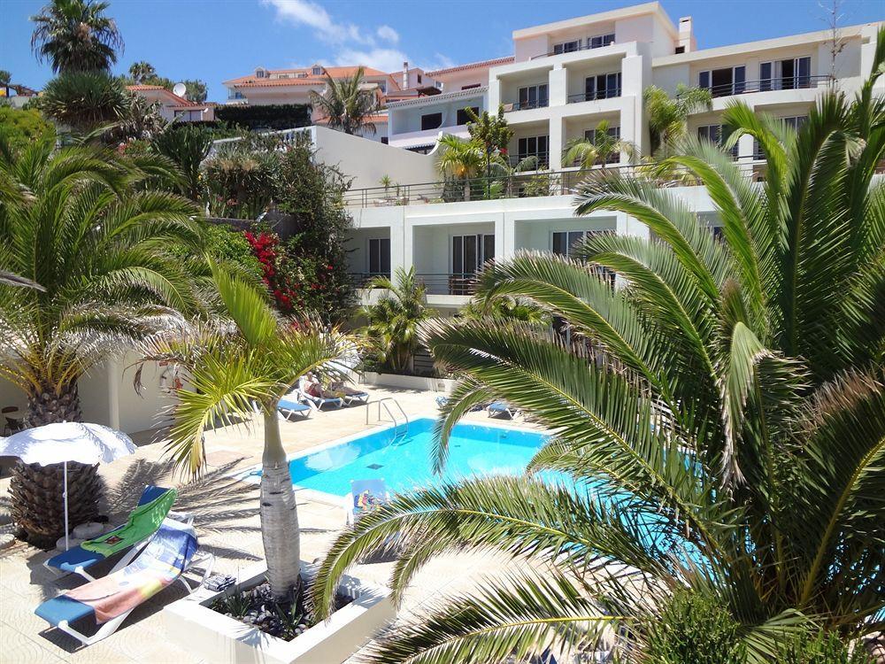 Hotel Cais Da Oliveira Canico  Exterior photo