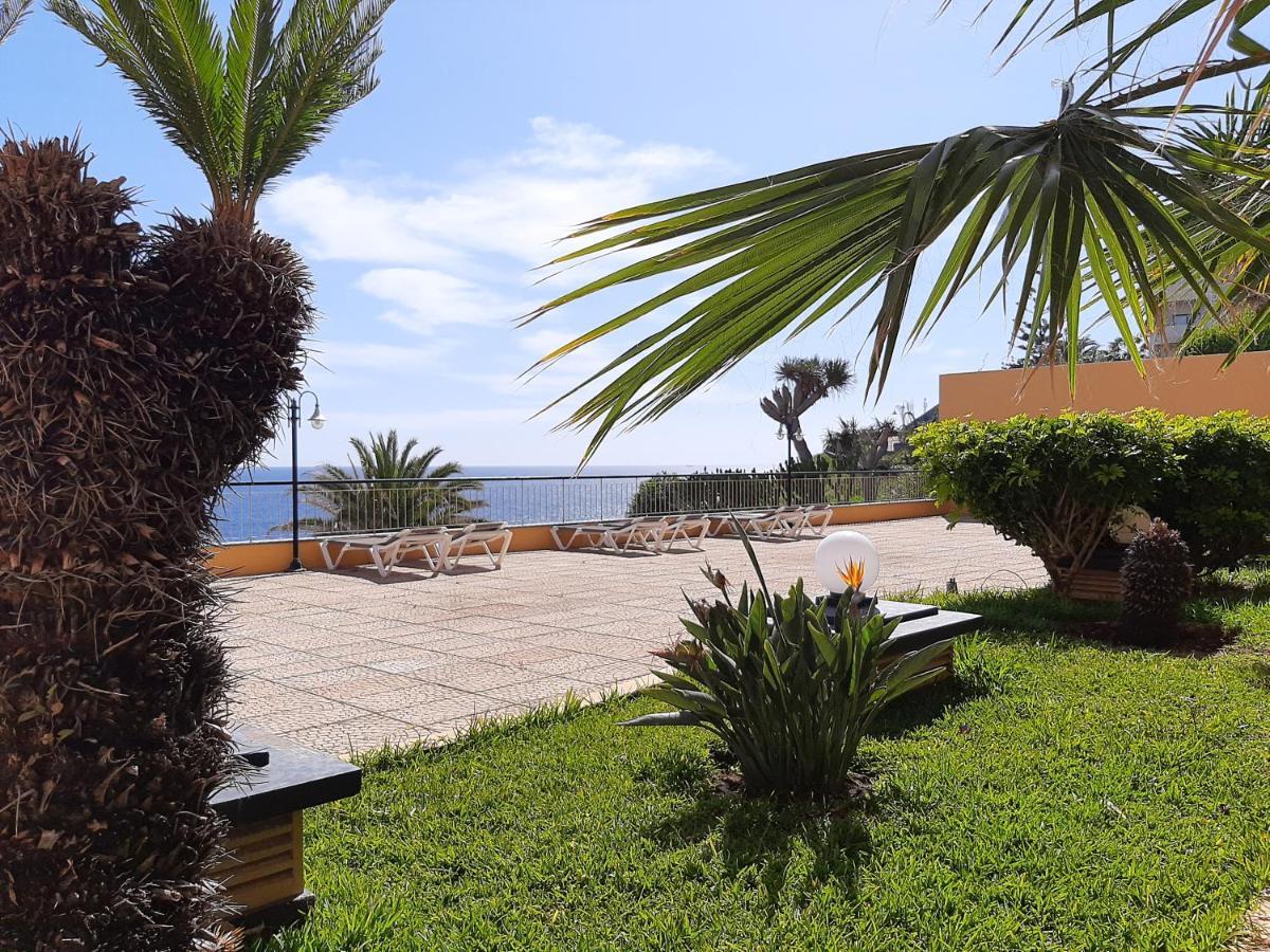 Hotel Cais Da Oliveira Canico  Exterior photo
