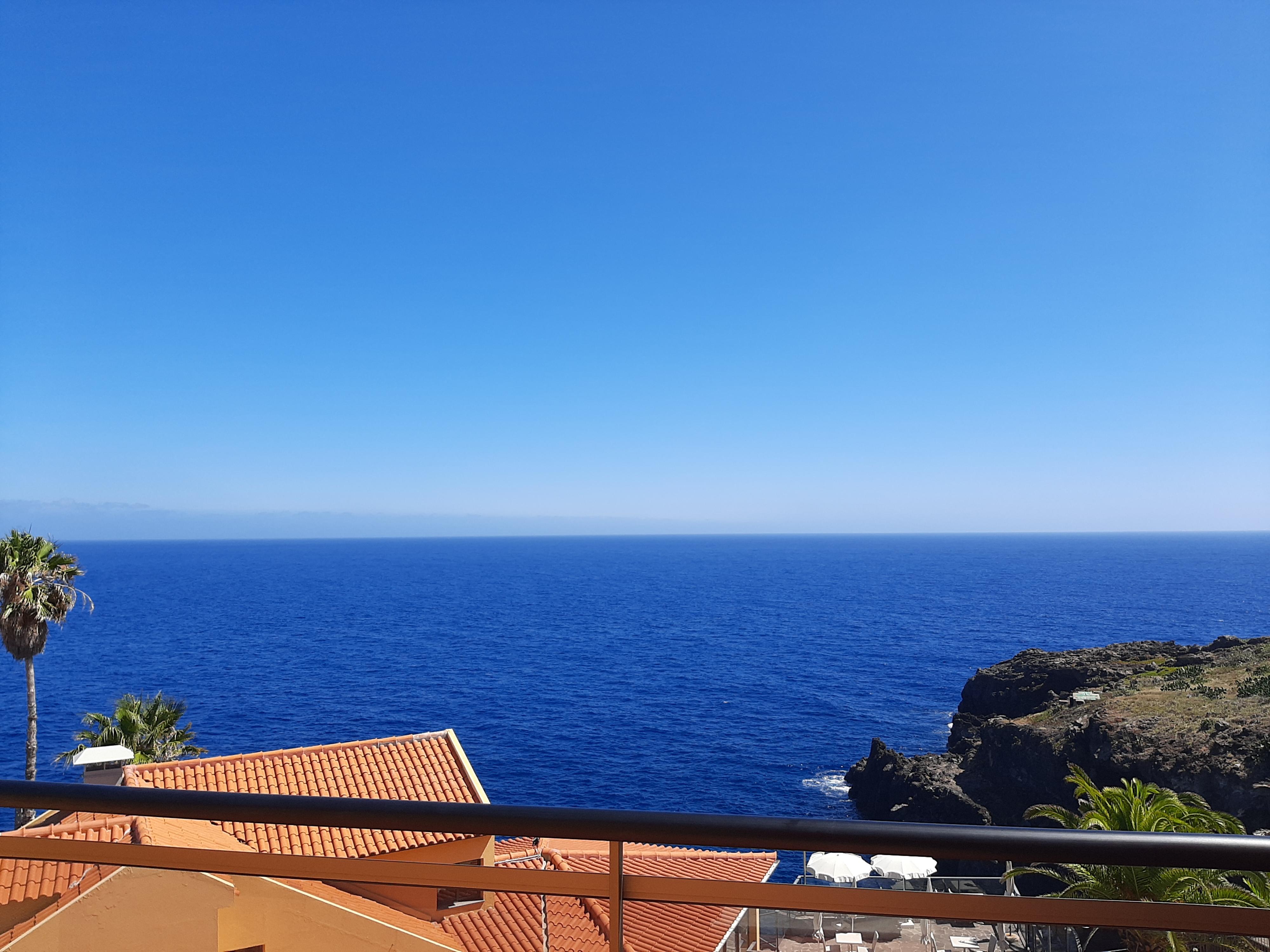 Hotel Cais Da Oliveira Canico  Exterior photo